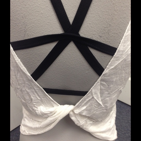 Open back white crop top. Great w/a bralette - Picture 2 of 4