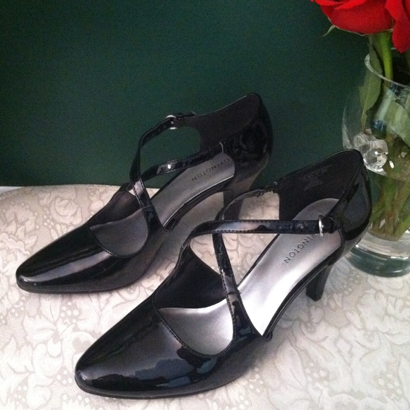 Black Crisscross dressy heels