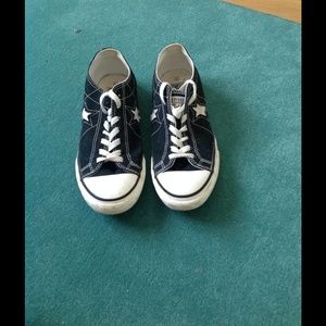 Black all star converse