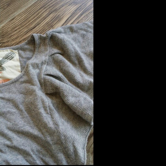 ❌❌SOLD❌❌Anthropologie gray sweater XS - Picture 2 of 3