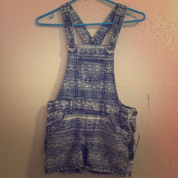 It doesn't fit me .. BRAND NEW - Picture 1 of 3