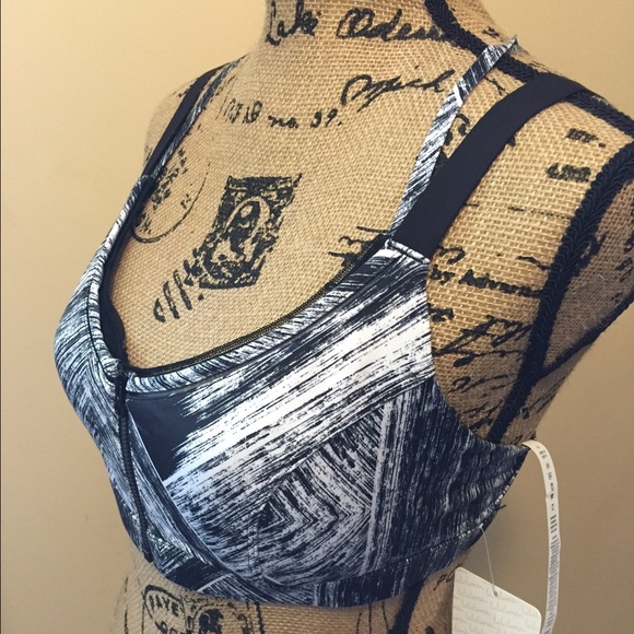 ⬛️SOLD!⬛️NWT Hot to Street Bra - Picture 2 of 4