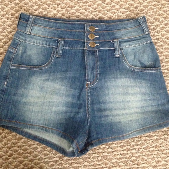 High rise blue jeans shorts. - Picture 1 of 2