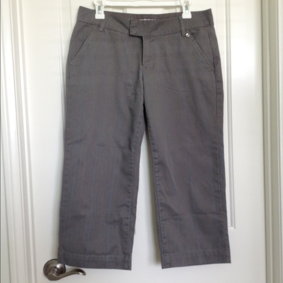 Women's vans grey with blue stripes Bermudas - Picture 1 of 4
