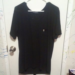 alien pocket t-shirt