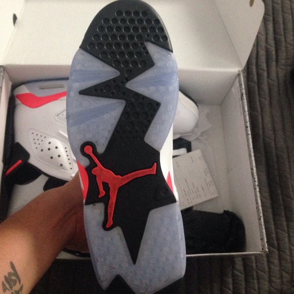 Jordan 6 white infrareds - Picture 2 of 4