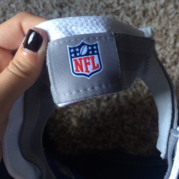 Indianapolis Colts visor - Picture 2 of 3