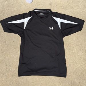 Men's Under Armour T-shirt athletic style (medium)