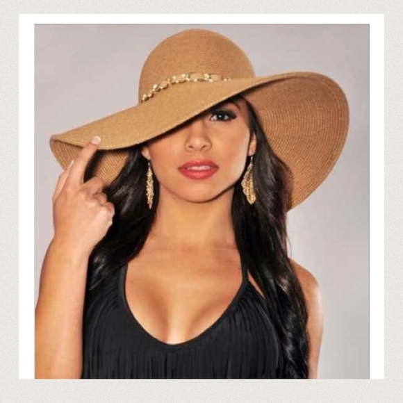 Floppy hat with VS bikini top bundle
