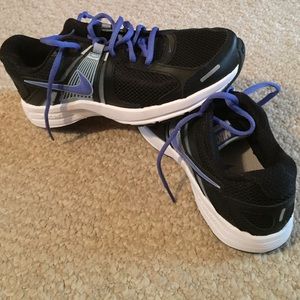 Nike purple/blk never worn size 8.5 no box