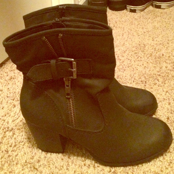 Steve Madden boots