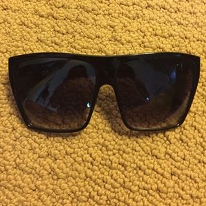 Big black sunglasses