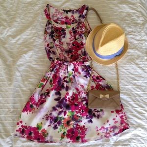 Floral Express wrap dress (XS)