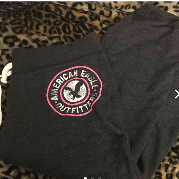 NWOT American eagle sweats