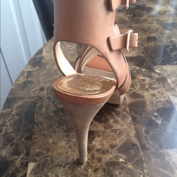 Shoes - Picture 3 of 4