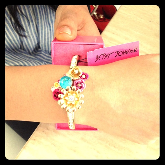 Additional pics Betsey Johnson bracelet