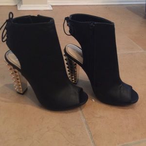 Black Leather Boots with Gold Heels ❌ Negotiations