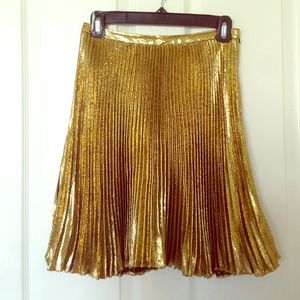 Gold pleated Elie Tahari skirt, size 0