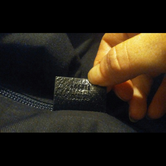 Large Authentic Gucci duffle bag - Picture 3 of 3