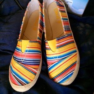 SIZE 10 BRAND NEW IN BOX - Cloud 9