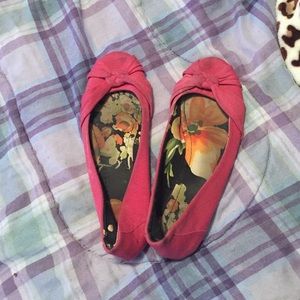 Pink flats