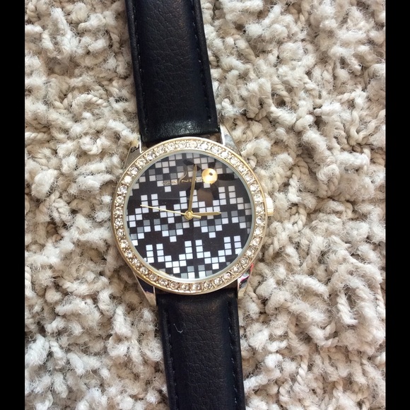 Watch - Picture 2 of 2