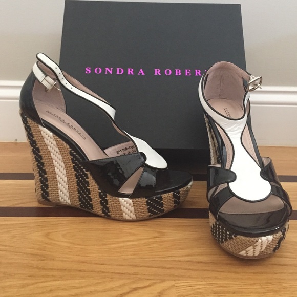 Sondra Roberts - Black and White Wedges