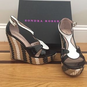 Sondra Roberts - Black and White Wedges