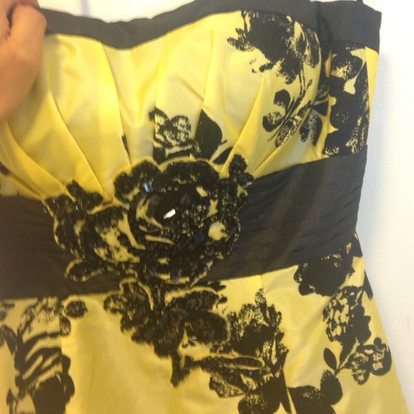 Dress! - Picture 3 of 4