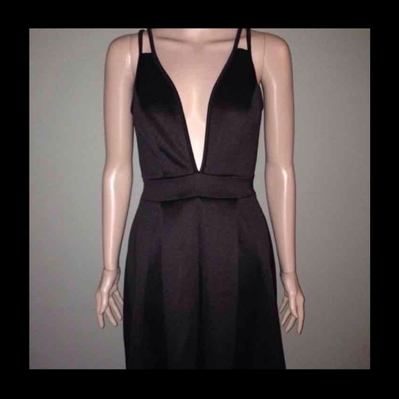 Deep v dress!