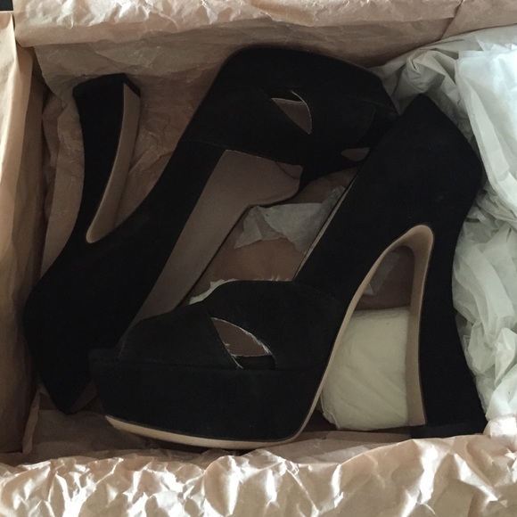 Miu Miu black suede heels - Picture 2 of 4