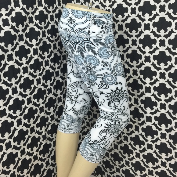 Luna Jai Pants - 🆕LISTING Luna Jai Workout Capris