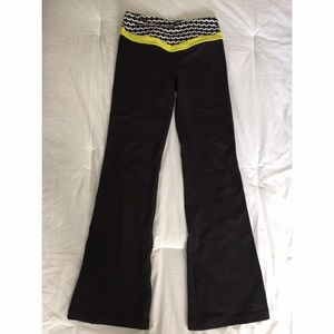 VS supermodel bootcut yoga pants