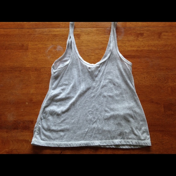 Hollister top. - Picture 2 of 4