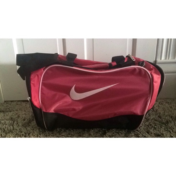 Pink nike duffle bag