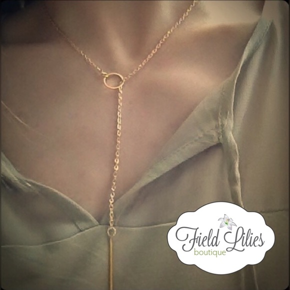 🆕 Circle and Bar Necklace
