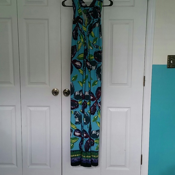 Dress - Picture 1 of 3