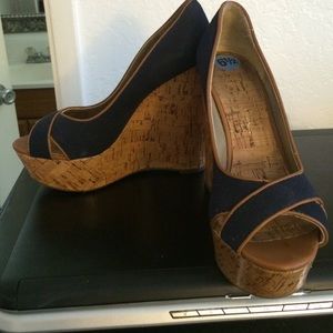 Jessica Simpson wedges