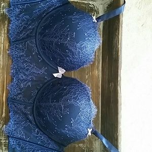 Victoria's Secret Laced Long Lined Demi Bra