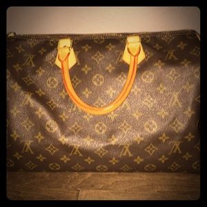 Authentic Louis Vuitton Speedy 35 handbag