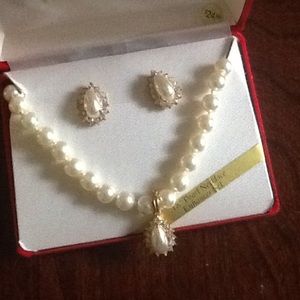 18 pearl necklace enhancer set