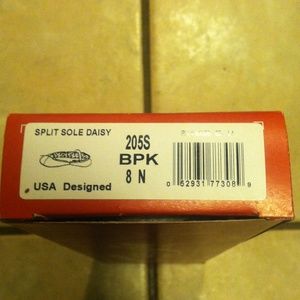 Brand New, Capezio split sole daisy ballet shoes!