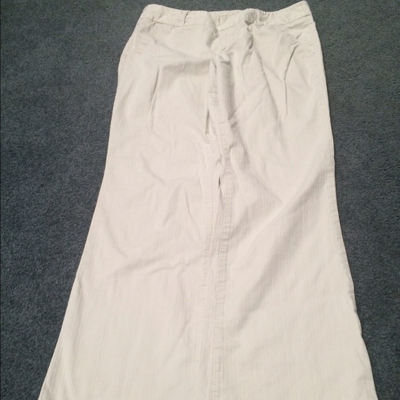 Lk New Barely Worn Ladies Heavy Khaki Pants Sz 14