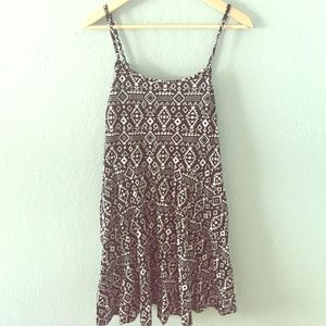 NWT! black & white print Aztec dress