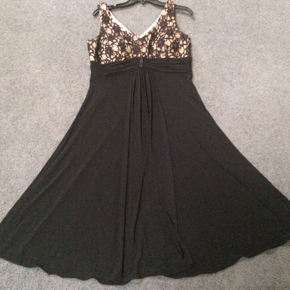 LK New Ladies SZ 12 Jessica Howard Cocktail Dress