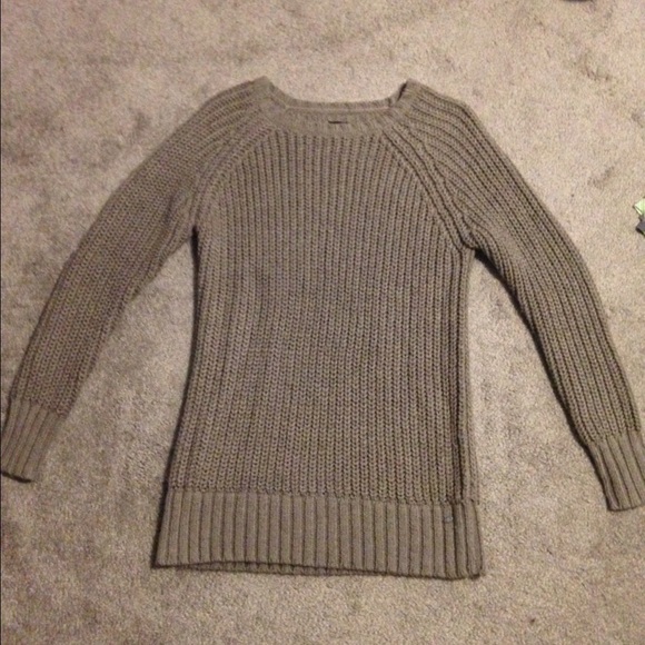 American Eagle Jegging sweater