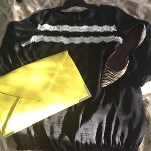 3/4 sleeve lace detail top