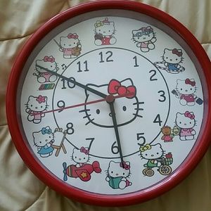 Hello Kitty Clock