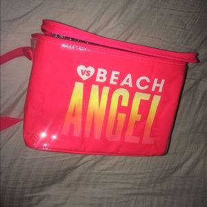 VS PINK beach cooler