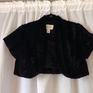 NWOT faux fur cover